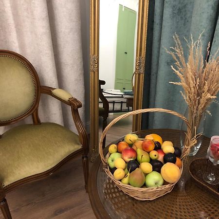 Apartments Margarita ティビリシ エクステリア 写真