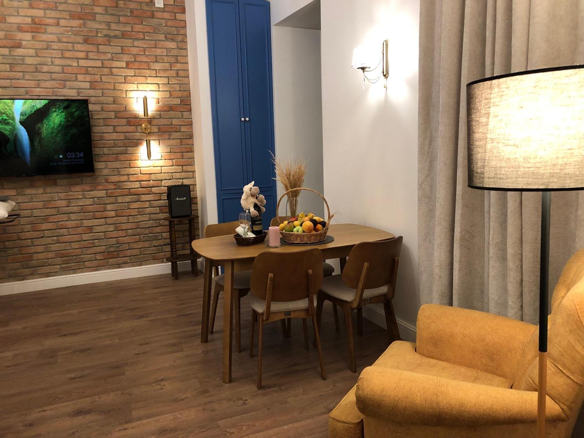 Apartments Margarita ティビリシ エクステリア 写真